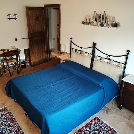 Casale Le Orme Bed & Breakfast Тоди Екстериор снимка