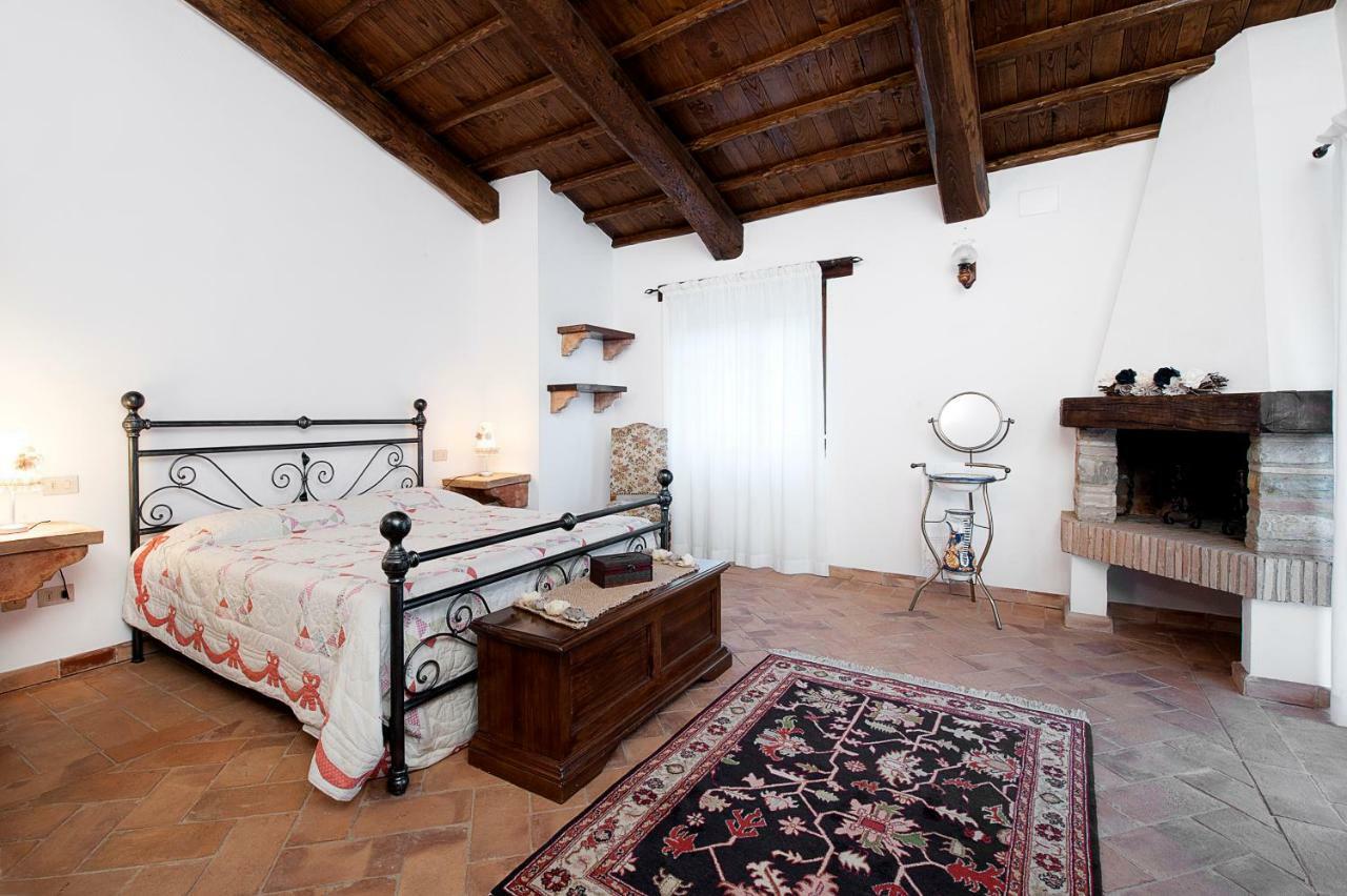 Casale Le Orme Bed & Breakfast Тоди Екстериор снимка