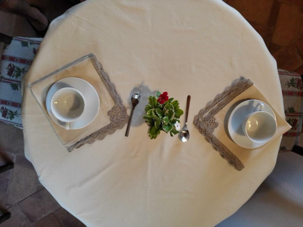 Casale Le Orme Bed & Breakfast Тоди Екстериор снимка